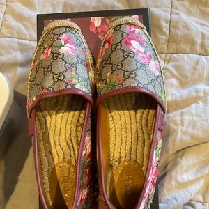 Authentic GUCCI GG Supreme Blooms Floral Print Supreme Espadrilles Shoes SZ 38.5